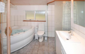3 Bedroom Beautiful Home In Grenaa